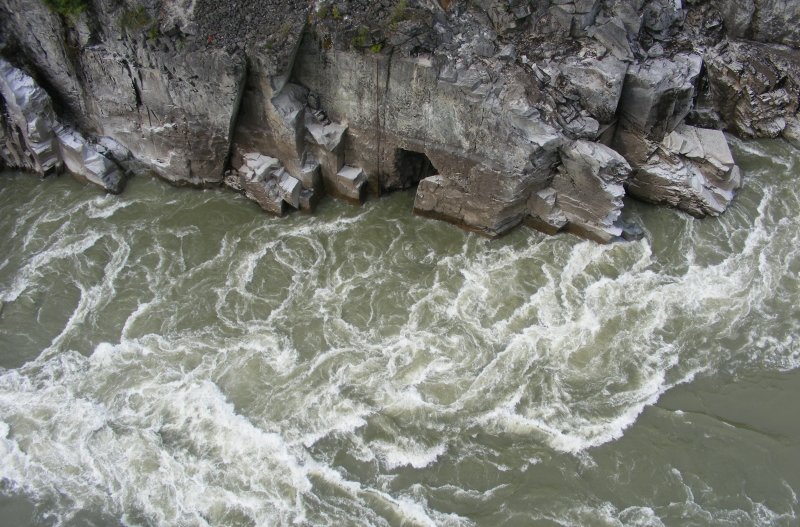 The mighty Fraser river at Hells Gate