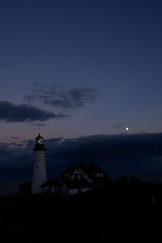 DSC00094.jpg PORTLAND HEAD LIGHT ... donald verger... see this series mostly from one night