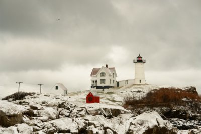716DSC00964.jpg561 Winter Snow Falls on Nubble Lighthouse York Beach Maine
