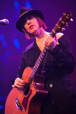 Suzanne Vega