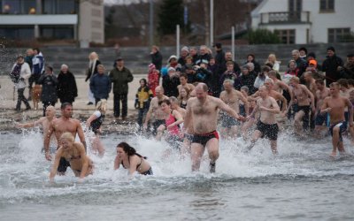 Nytårssvømning 2010 030.jpg