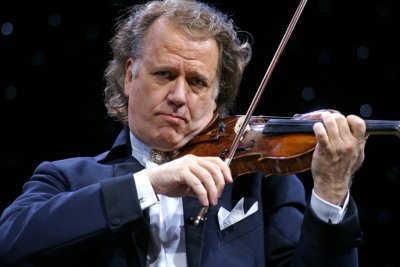 Andre Rieu 2010 Hamburg 1 431.jpg