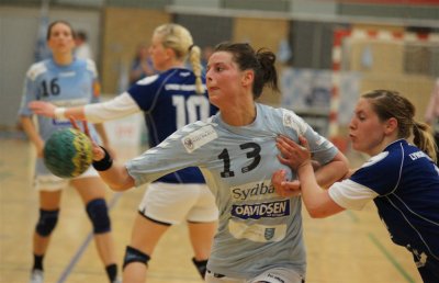 SønderjyskE-Lyngby-3.kamp 2010 068.jpg