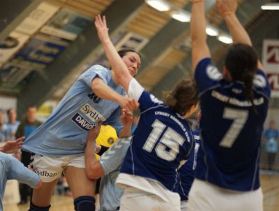 SønderjyskE-Lyngby-3.kamp 2010 084.jpg