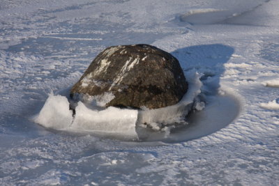 Stone with ice collar
