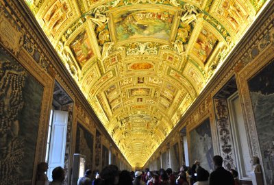 56_Another ceiling full of paintings.jpg