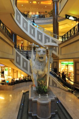 23_Caesars Palace_Forum.jpg