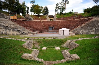 28_A Roman ruin.jpg