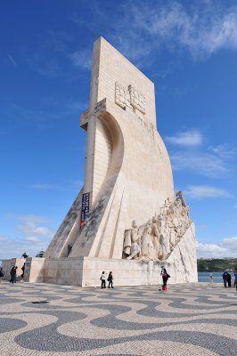 32_Discoveries Monument.jpg