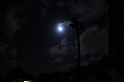 Full Moon 020909.JPG