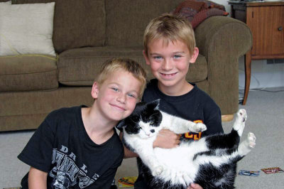 04630 - Ben, John, and Spot