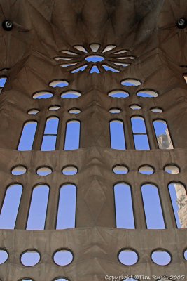 39507 - Inside La Sagrada Familia
