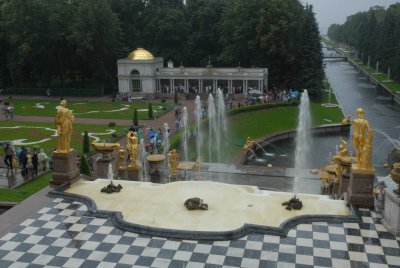 Samson Fountain in Peterhof.jpg