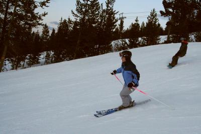 yeah, Sarah's skiing!!