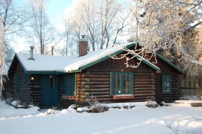 cabin_winter
