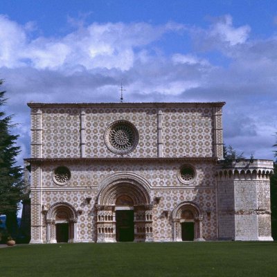 Basila di Santa Maria di Collemaggio, facciata fine secolo XIII