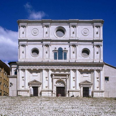 Basilica di San Bernardino da Siena, L’Aquila, Cola dell’Amatrice, Facciata, 1504