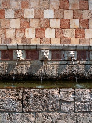 L’Aquila, Fontana delle 99 cannelle. Progettata nel 1272