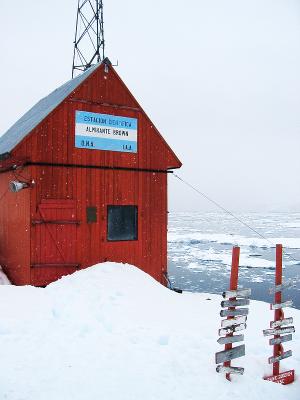 Cuverville Island and Antarctic peninsula