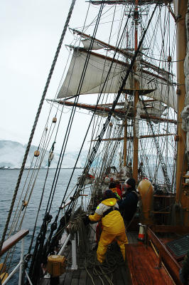 Hoisting sails