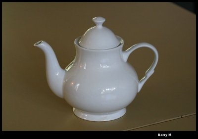 28 april - Whitish Teapot