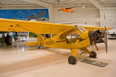 2093 - Piper J-3 Cub