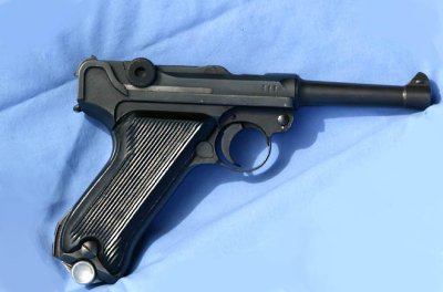 Luger  P08 right side full