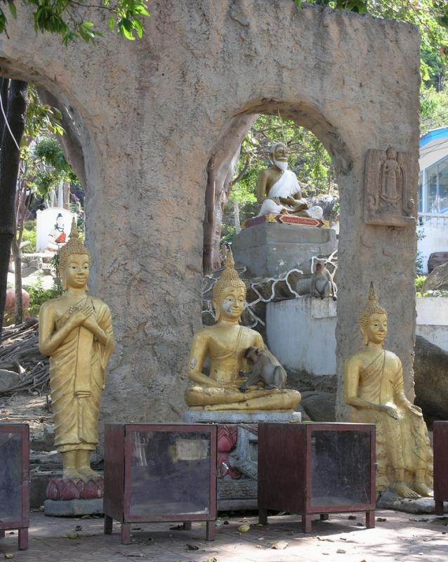 Khao Takiab - Temple