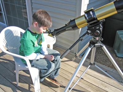 Solar viewing through the Maxscope 90
