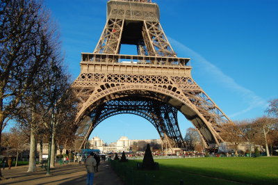 Tour Eiffel (Eiffel Tower). This is to show just how massive the tower really is. Construction began in April of 1888 and was completed in May of 1889. It was to be temporary.