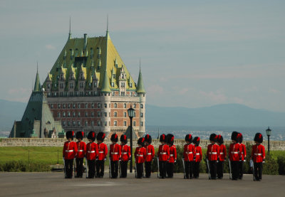 Royal 22e Regiment on parade