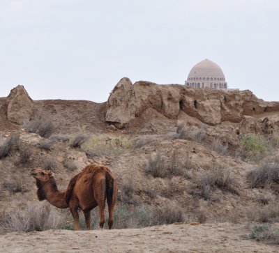 Sanjar mausoleum on horizon