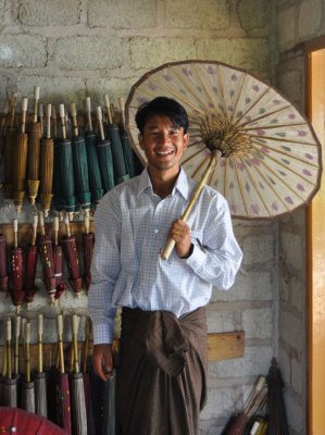 Umbrella maker in Kalaw
