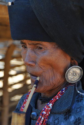 Burmese pipe smoker
