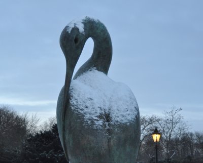 Isis statue meets winter