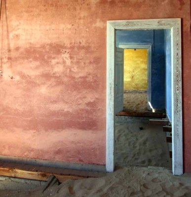 Kolmanskop Ghost Town