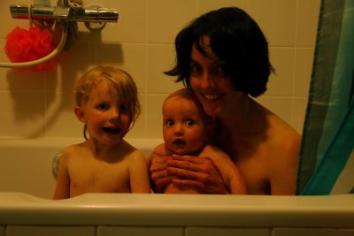 Tub 0510 005asm.jpg