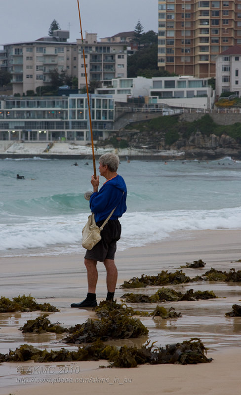 20100126_063350_4851 Fisherman