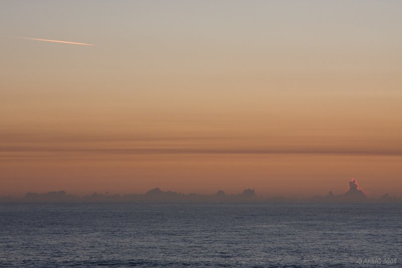 1387 Vapour Trails And Cloudscapes