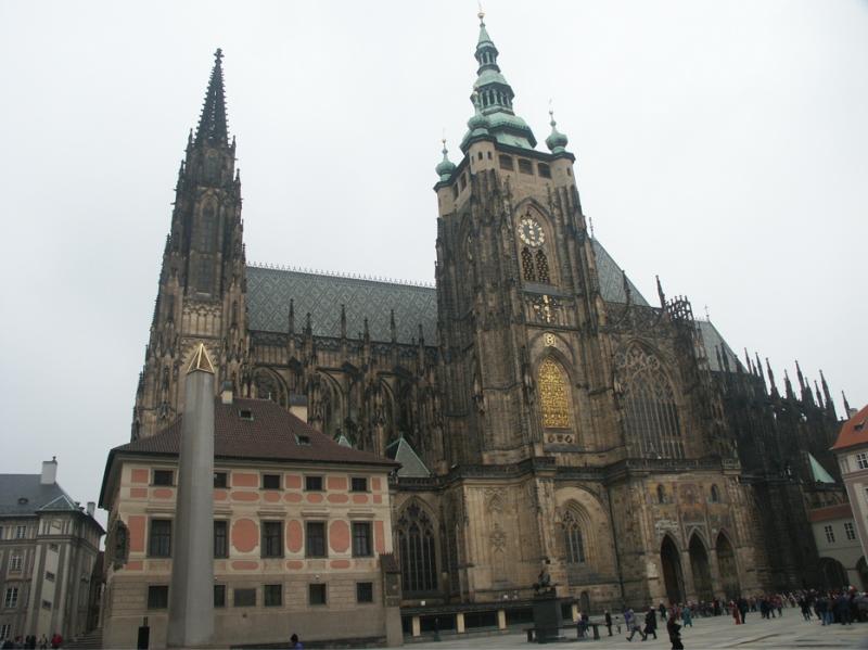 Prague Castle (Hradcany) - side of Saint Vitus with nearby obelisk