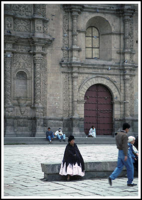 g3/02/90302/3/56487787.1994BoliviaLaPazIndigenousWoman.jpg