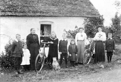 Molly Fitz-Henry & Family circa 1910