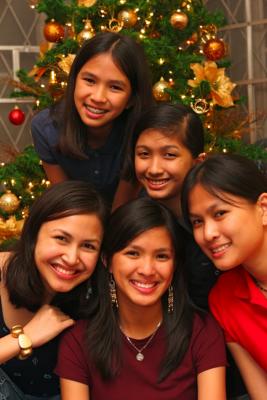 girls3.jpg