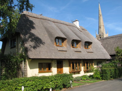Hemingford Abbots thatched roofs and thatched animals