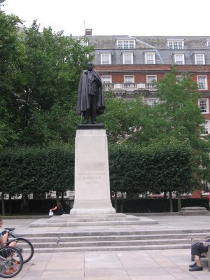 FDR's statue in Grosvenor Square