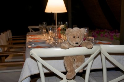 Waiting for the guests at the welcome dinner ...