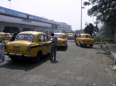 Kolkata Calcutta Airport 16 Feb 2006.jpg