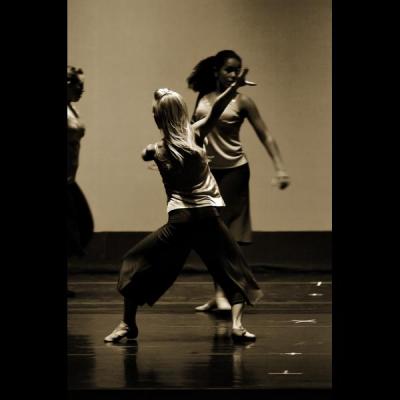 g3/03/621503/3/53501291.C.Belles.bw.191.jpg