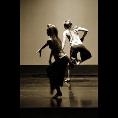 g3/03/621503/3/53501302.C.Belles.bw.202.jpg
