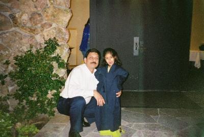 g3/03/626103/3/54120308.ZoyaAndAbu_2005April.jpg